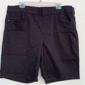 DKNY Jeans Bermuda black shorts 5 pocket pull on size XXL